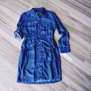 NWT Size 4 Calvin Klein Blue Chambray Deni…
